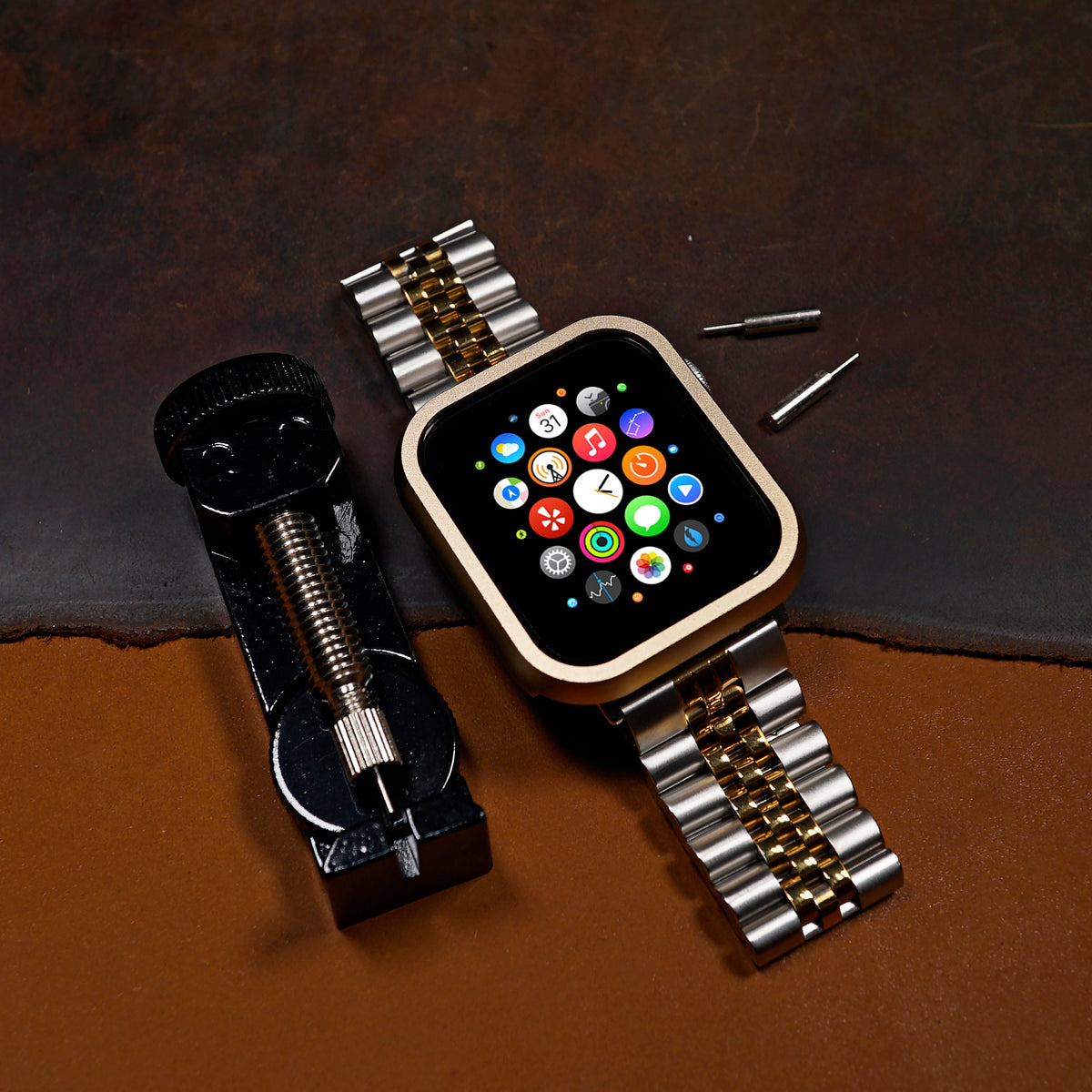 Jubilee Metal Strap in Silver and Yellow Gold (Apple Watch) - Nomad Watch Works SG