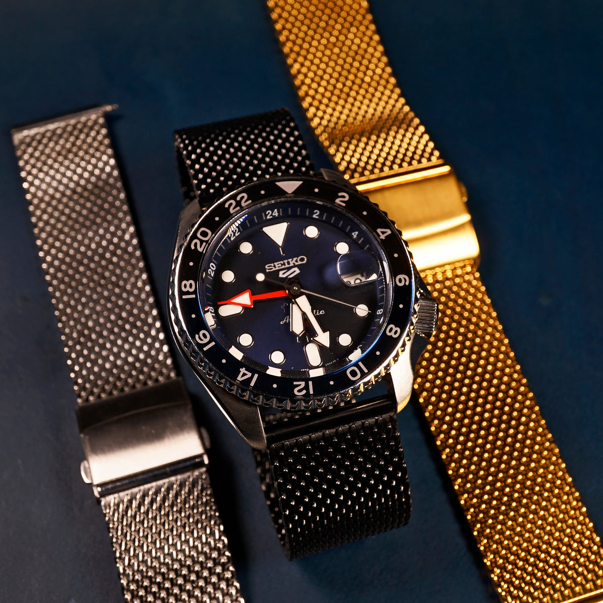 Premium Milanese Mesh Watch Strap in Black (20mm) - Nomad Watch Works SG