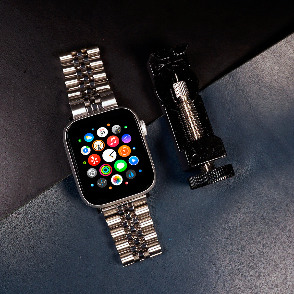 Jubilee Metal Strap in Silver (Apple Watch) - Nomad Watch Works SG