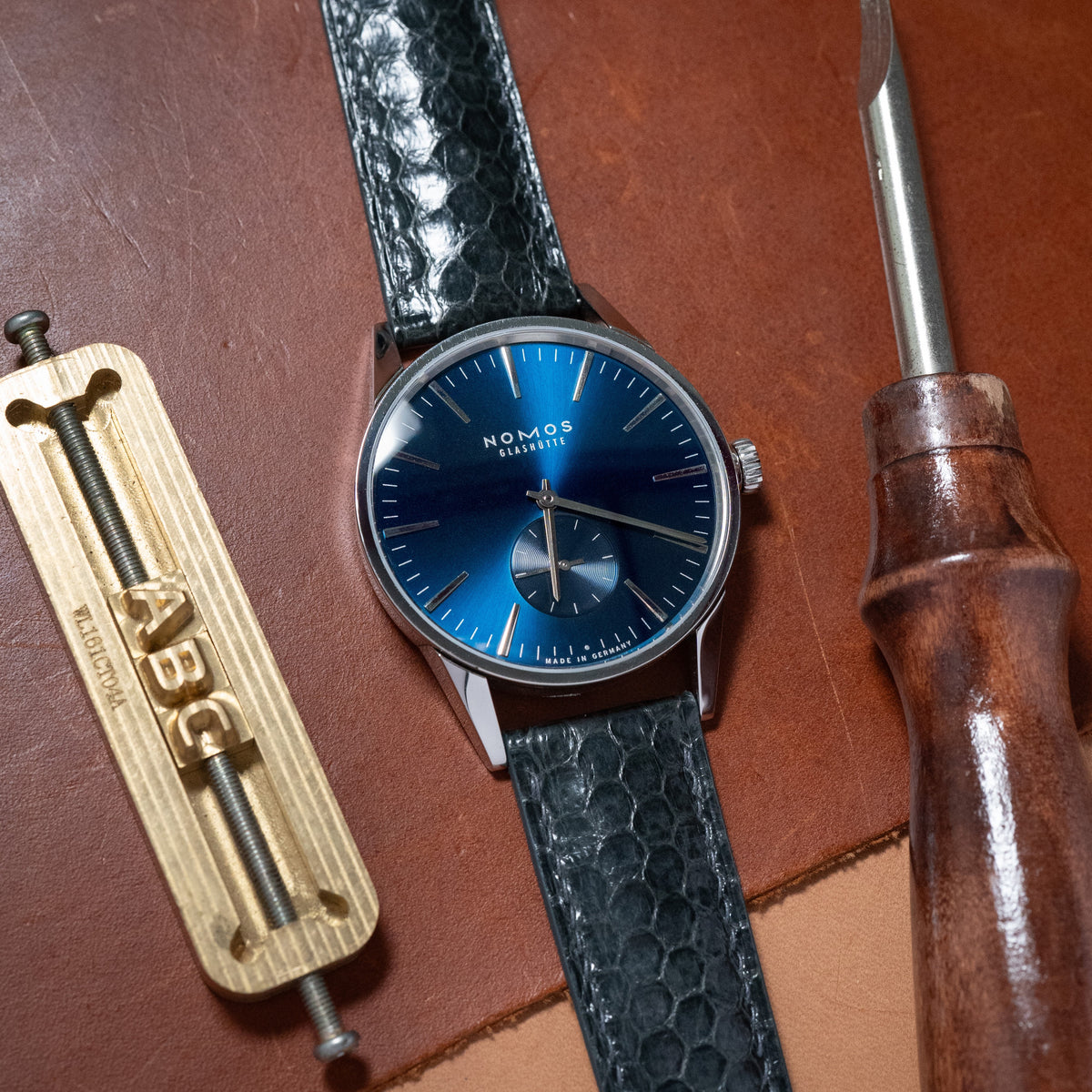 MTO Sea Snake Leather Strap in Navy