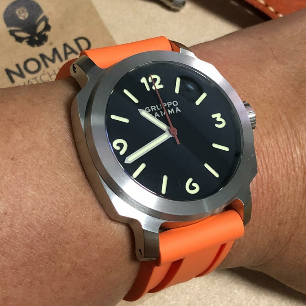 V3 Silicone Strap in Orange (22mm) - Nomad watch Works