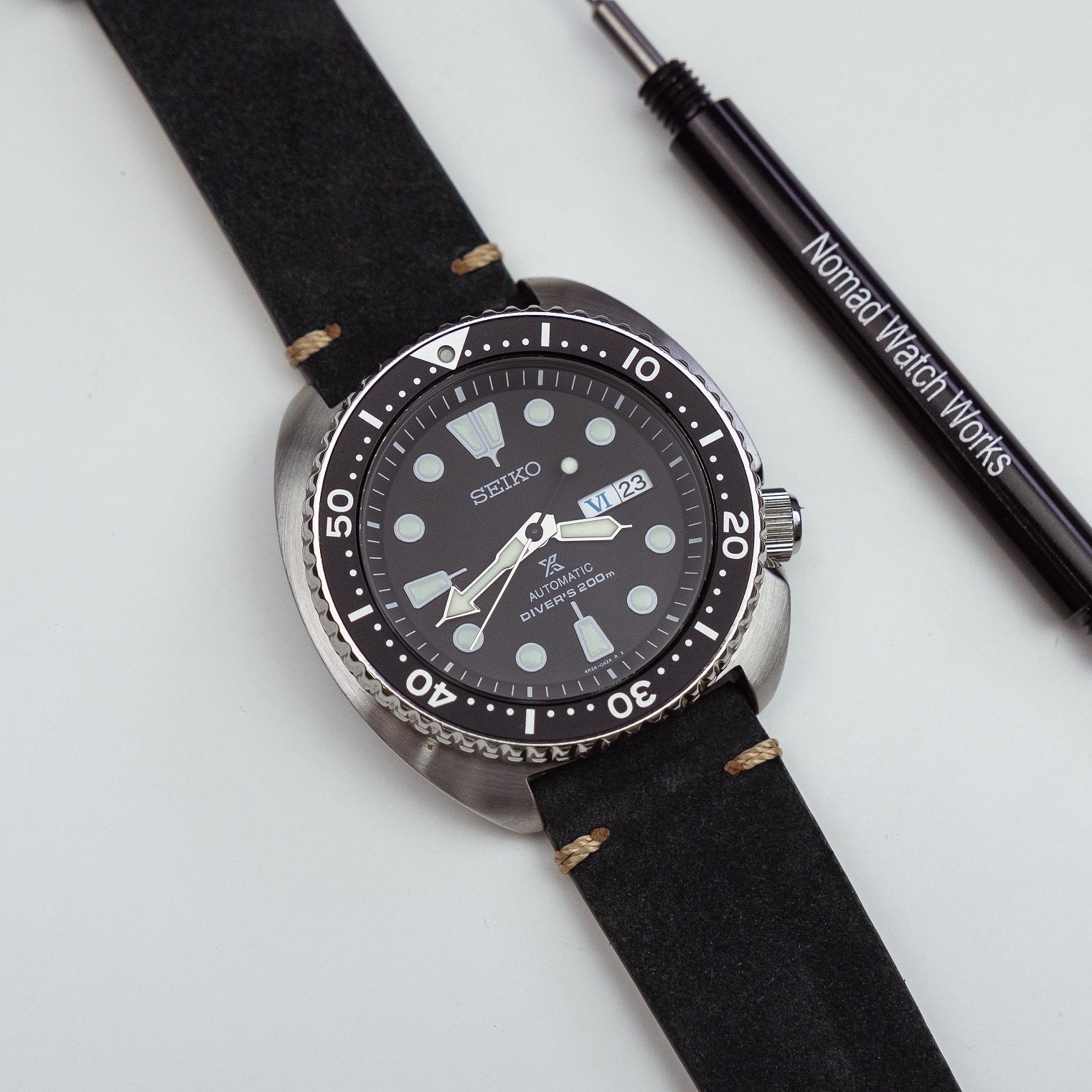 Premium Vintage Suede Leather Watch Strap in Black (18mm) - Nomad Watch Works SG