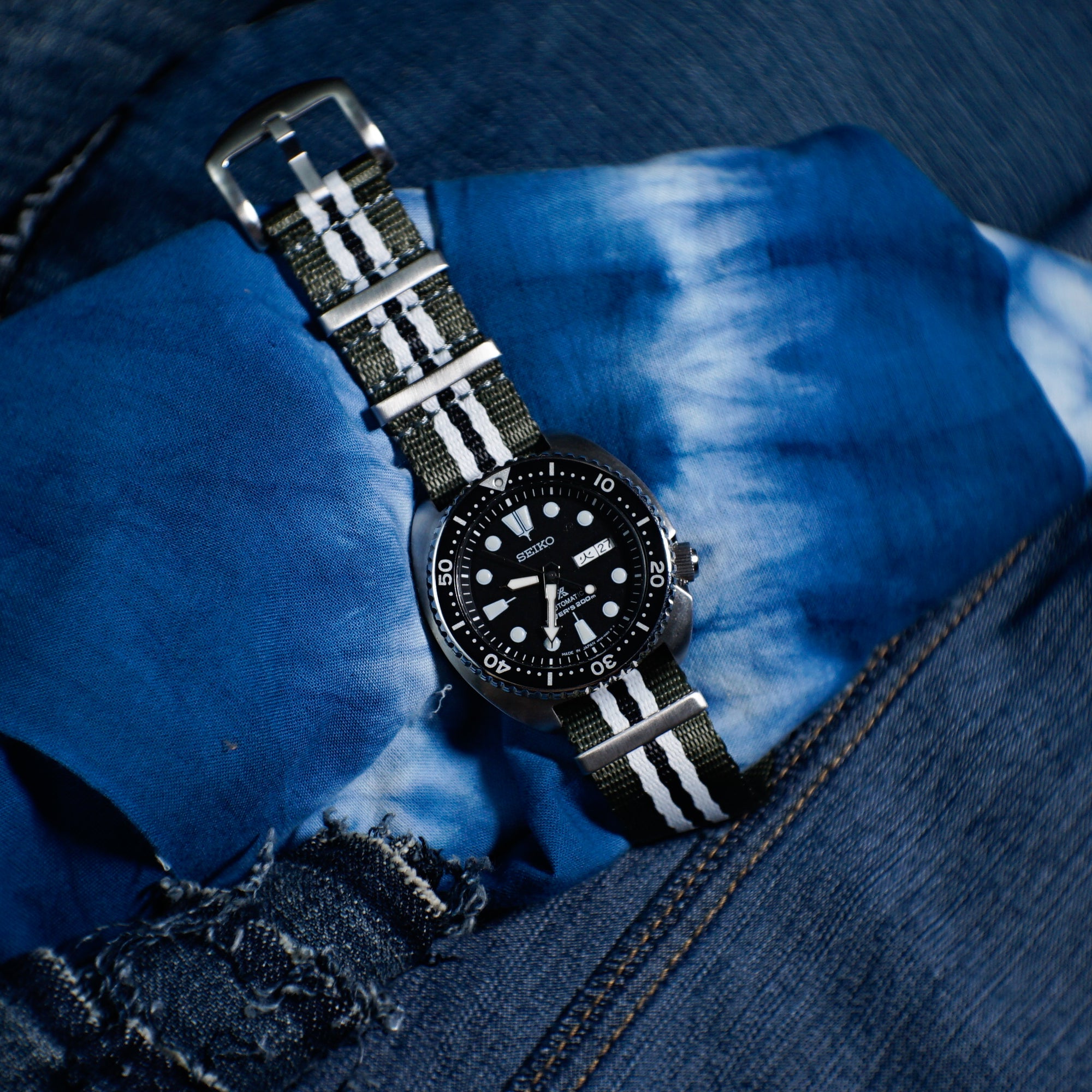 White nato clearance strap